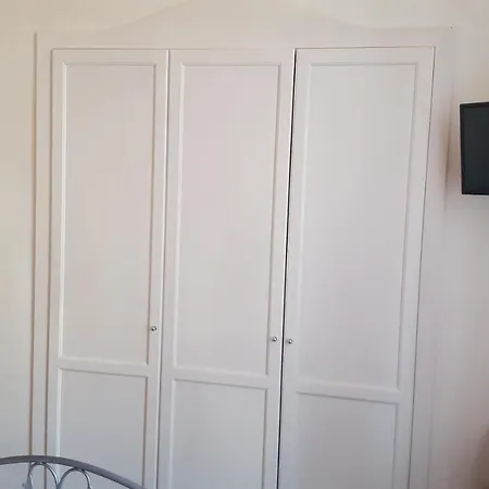 Ale Guest house *